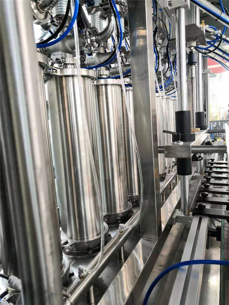 Μηχανή πλήρωσης λαδιού