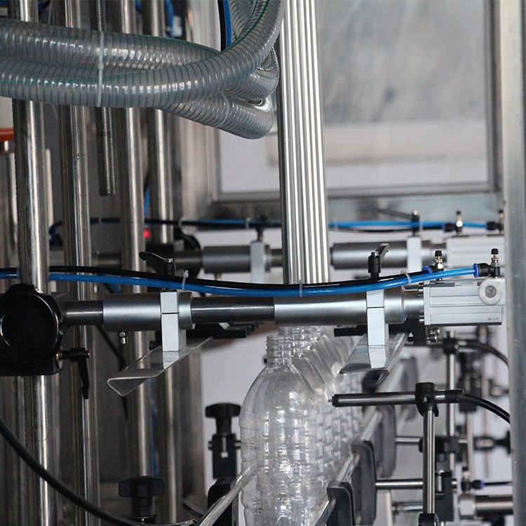 μηχανή πλήρωσης λαδιού 